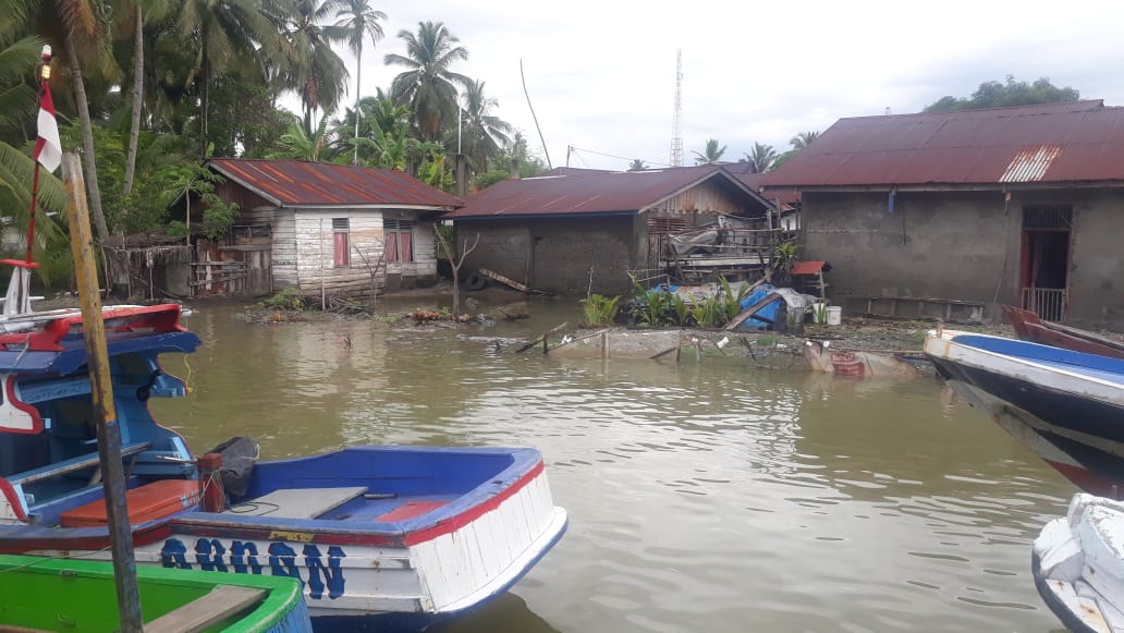 Warga Gampong Pasar Lama Harapkan Pembangunan Tanggul di Muara Sungai