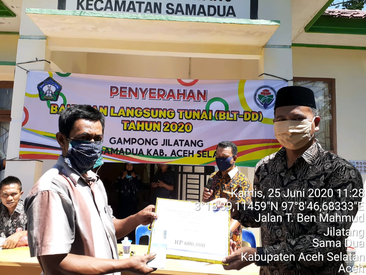 Pemerintah Gampong Jilatang Salurkan BLT Tahap II Kepada Warga Kurang Mampu