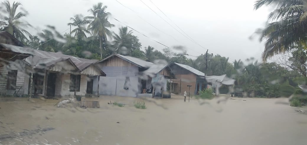Beberapa Kawasan di Aceh Selatan Dilanda Banjir Mencapai 1 Meter