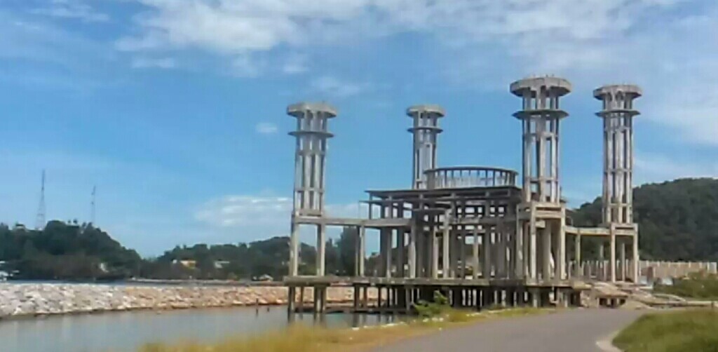 LSM LIBAS Pertanyakan Kelanjutan Pembangunan Mesjid Terapung An-Nur