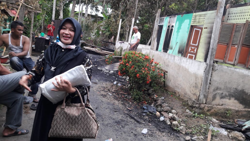 Anggota DPRK Aceh Selatan Kunjungi Korban Kebakaran