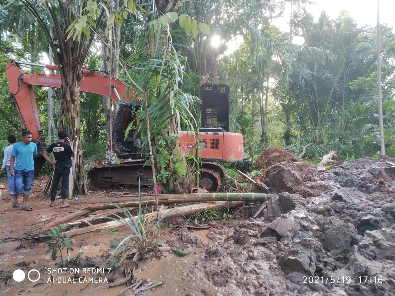 Pasca Banjir, BPBD Aceh Selatan Melaksanakan Pembersihan Sarana Yang Berdampak