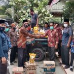 Muspika dan Seluruh Keuchik Di Kluet Utara Salurkan Bantuan Kepada Korban Abrasi Kedai Padang