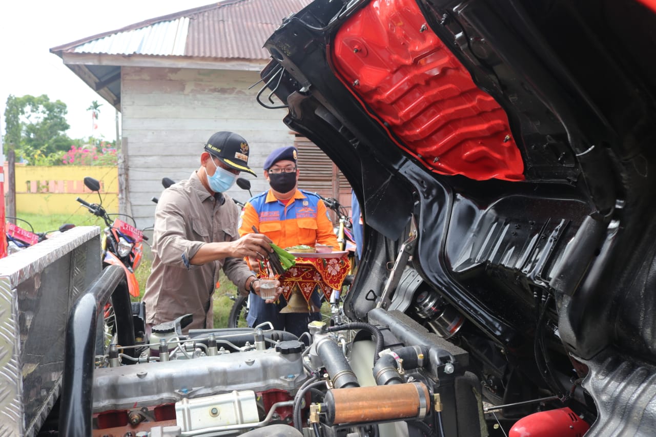 Bupati Tgk Amran Harapkan Pos Damkar Dapat Menangani Bencana Kebakaran