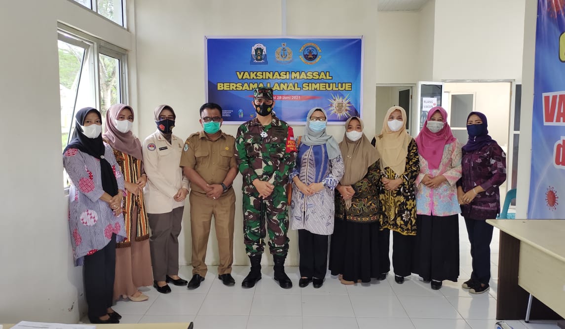 Lanal Simeulue Turut Sukseskan Program Serbuan 1 Juta Vaksin