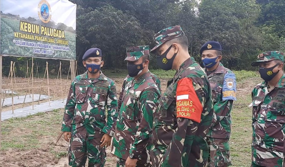 KEDATANGAN TIM WASEV TMMD KE -111 MAYJEN TNI (MAR) WIDODO DWI PURWANTO DAN ROMBONGAN DI KABUPATEN SIMEULEU