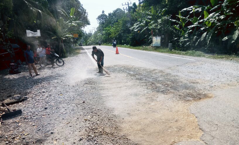 PJN Aceh Perbaiki Jalan Nasional yang Rusak di Aceh Selatan