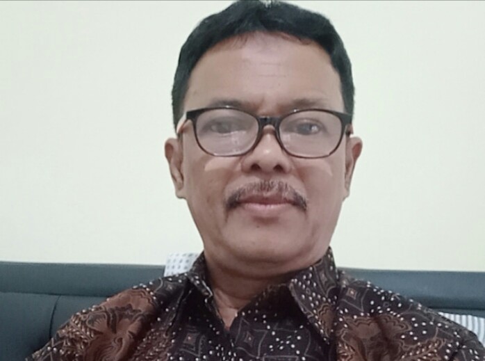 Bupati Tgk. Amran Diminta Kaji Ulang SK Mutasi Guru SMP di Aceh Selatan