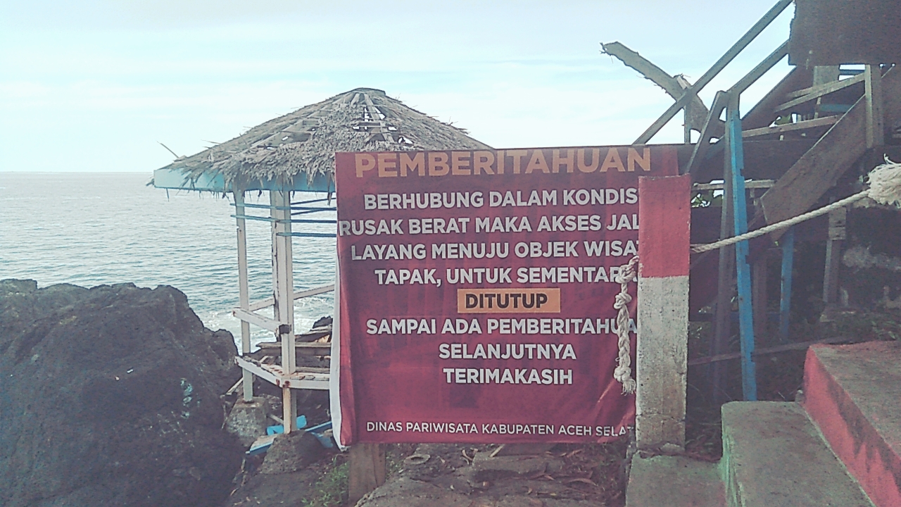 Pengunjung Kecewa, Akses Jalan Layang Menuju Objek Wisata Tuan Tapa Ditutup Sementara