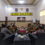 Satreskrim Polres Aceh Selatan Inisiasi Penandatanganan Surat Pernyataan Prokes di Pasar Aceh Selatan