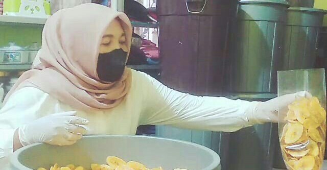 Usaha Mardalena Bertahan Ditengah Pandemi Covid-19 di Aceh Selatan