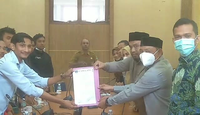 SEMMI dan HMI Desak DPRK Aceh Selatan Menetapkan Wakil Bupati