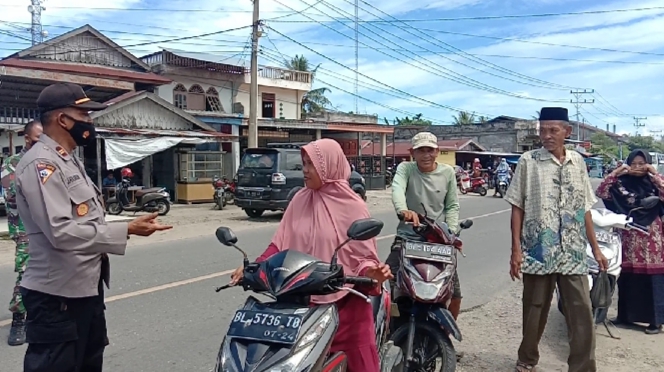 Aceh Selatan Masuk Zona Merah Covid-19, Muspika Kluet Utara Razia Masker