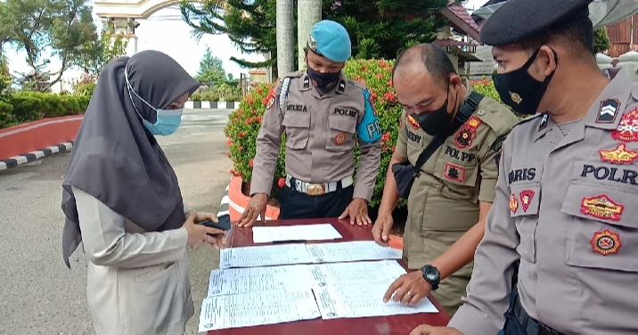 Polres Aceh Selatan Dan Satgas Penanganan Covid-19 Gelar Operasi Yustisi Di SKPK dan Instansi Pendidikan