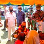 Danlanal Simeulue Laksanakan Serbuan Vaksinasi Maritim Di Teupah Selatan