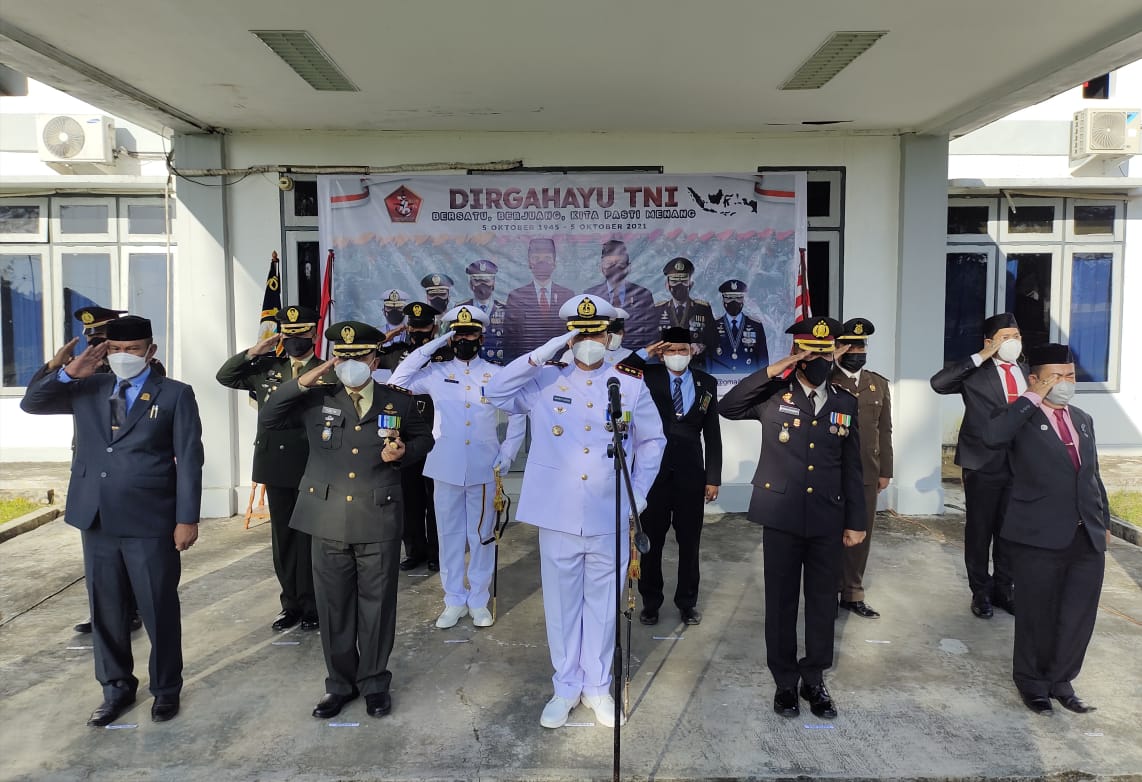 Upacara Virtual dan Syukuran Dalam Rangka HUT TNI Ke -76 Di Mako Lanal Simeulue