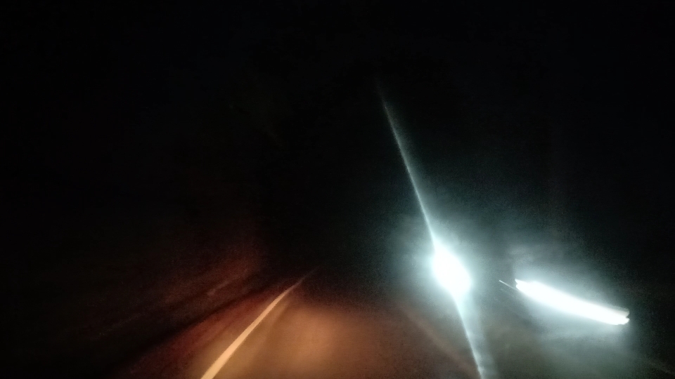 Lintasan Alur Naga dan Alur Kering Gelap Gulita di Malam Hari