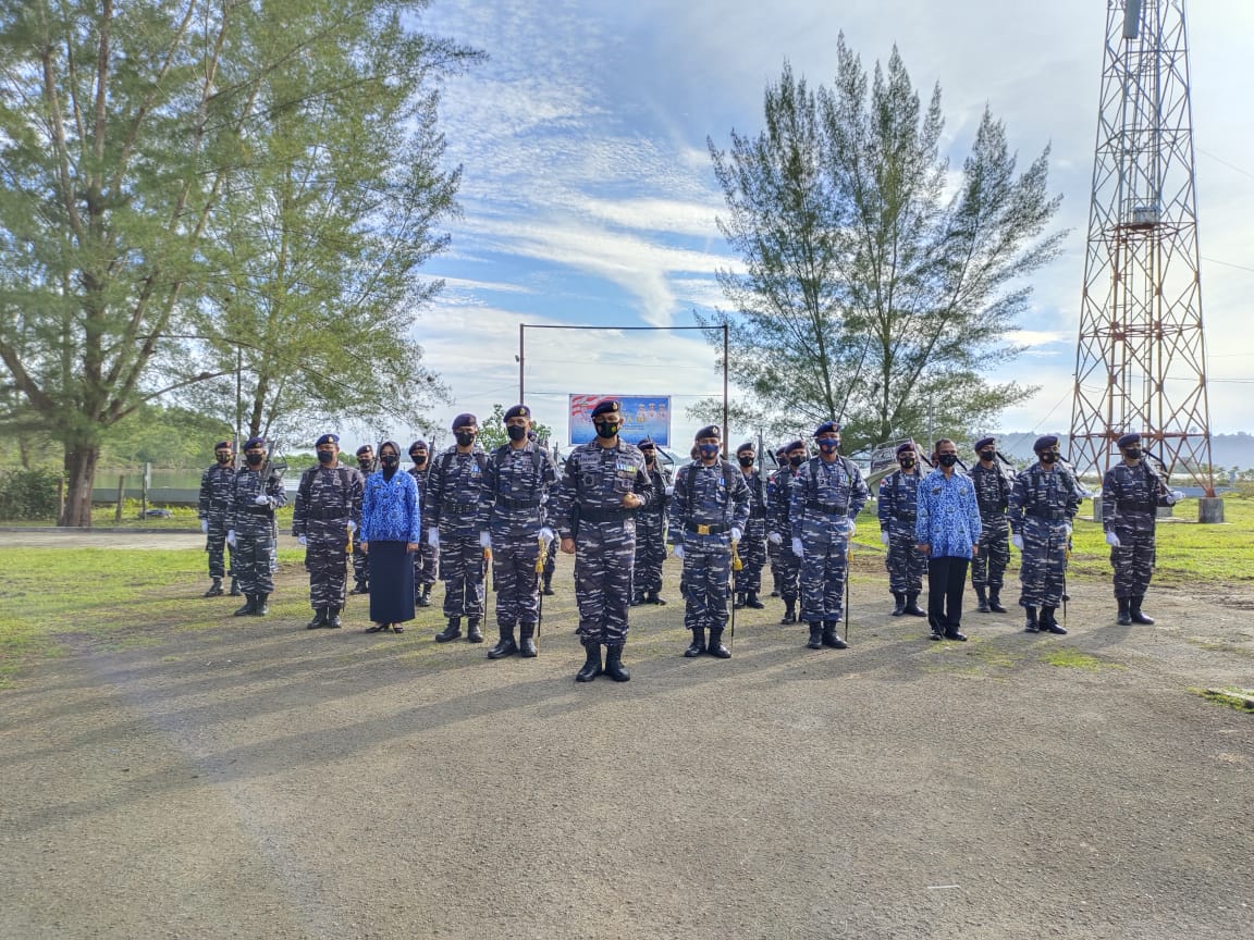 Menyambut HUT Armada RI Ke-76 Tahun 2021 Lanal Simeulue Melaksanakan Upacara