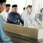 Tiba di Labuhanhaji, Muslim Langsung&nbsp;Ziarah ke Makam Syech Abuya Muda Waly