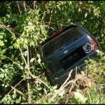 Satu Unit Mobil Masuk Jurang di Aceh Selatan