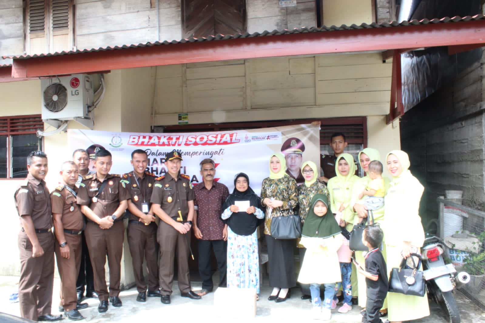 Kejari Aceh Selatan Gelar Bhakti Sosial Dalam Rangka Hari Bhakti Adhyaksa Ke-62