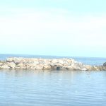 Tanggul Penahan Ombak di Tapaktuan Jebol Diterjang Ombak