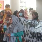 Tolak Kenaikan Harga BBM, Mahasiswa Demo di Gedung DPRK Aceh Selatan  
