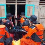 Lakukan Evakuasi Exstrim, Tim  Gabungan Terobos Kawasan Banjir di Trumon