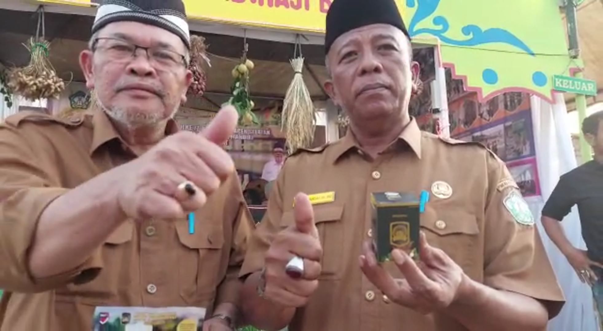 Stand  Gabungan  Dinas Pertanian dan Kec. Labuhanhaji Barat Dipadati Pengunjung