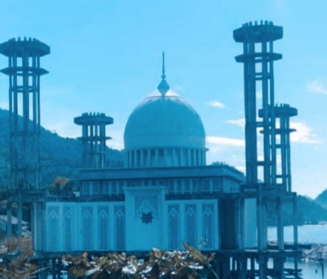 Lantai Kubah Mesjid Apung  Bocor, Air Hujan Genangi Lantai