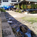 Kompleks  Pasar Inpres Tapaktuan Becek dan Beraroma Tak Sedap