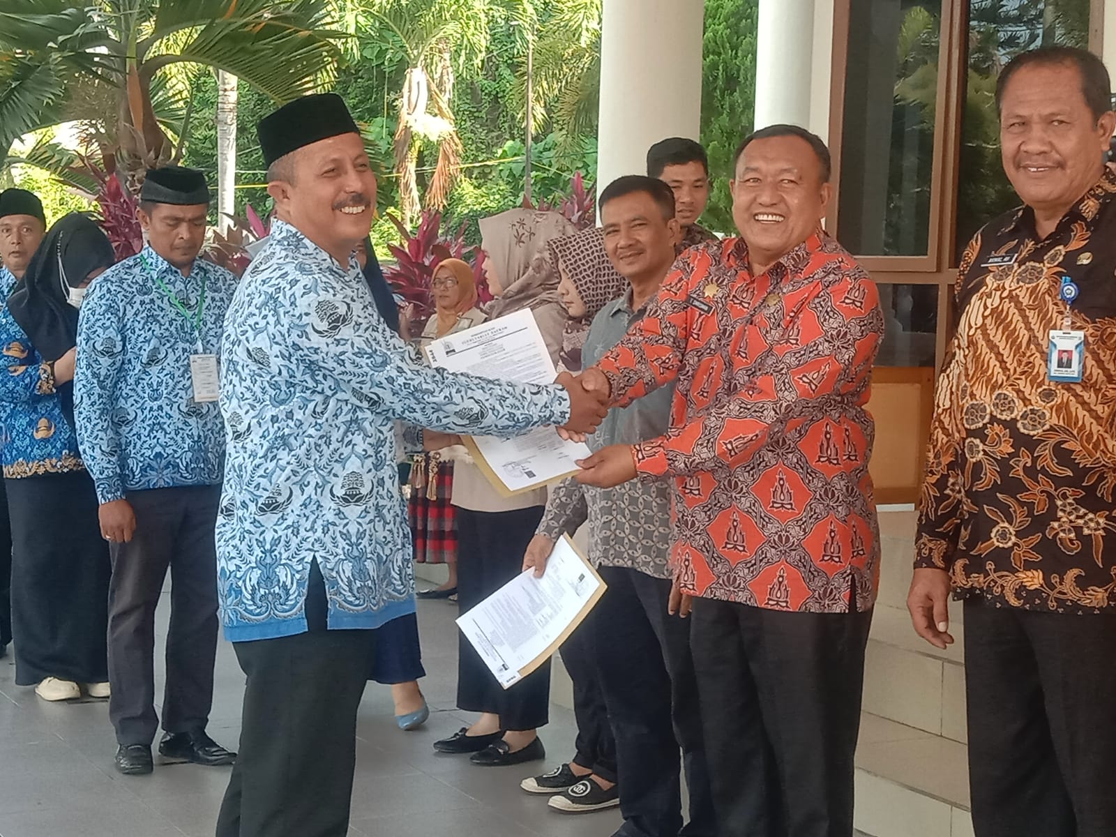 310 PNS di Tiga Kabupaten/Kota Terima SK Kenaikan Pangkat dan Pensiun