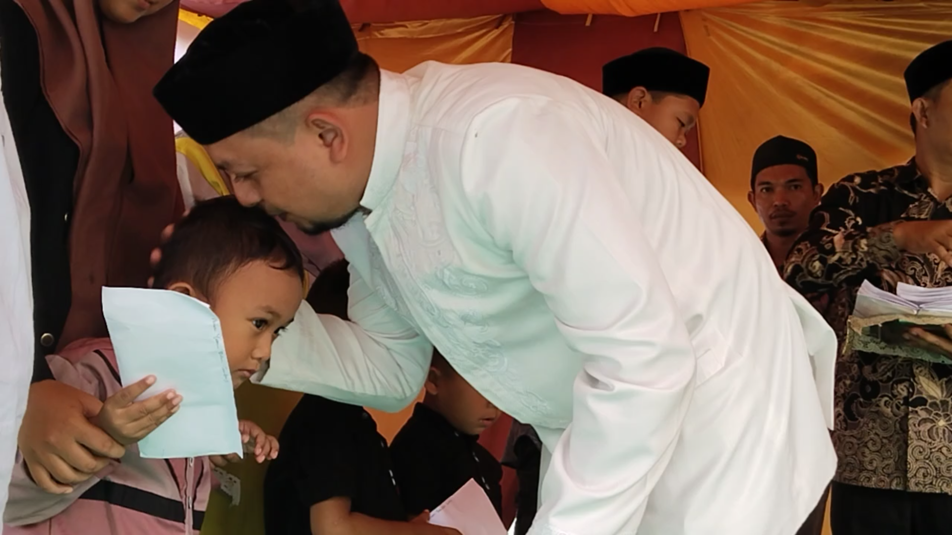 Masyarakat Gampong Batu Itam Santuni Anak Yatim, Rp. 5 Juta/Orang