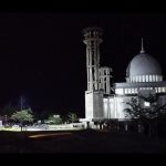 Shalat Tarawih Terakhir Di Masjid Jamik Apung Tapaktuan