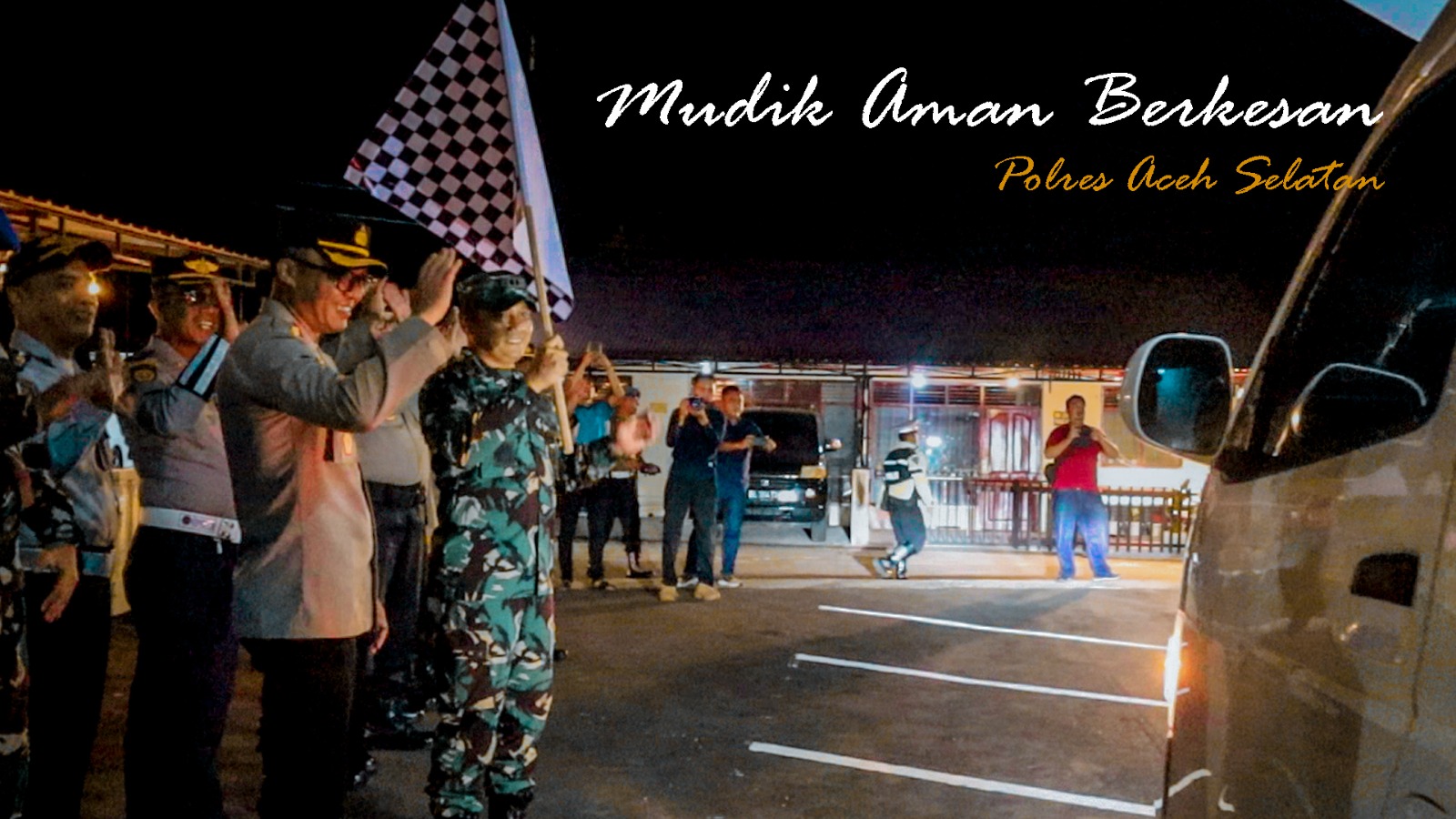Kapolres Aceh Selatan Lepas Kendaraan Balik Mudik Gratis