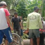 Warga Gampong Kedai Padang dan Ule Raket Bangun Jembatan Darurat