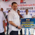 Pj Gubernur Serahkan Bantuan Keuangan Khusus Pemerintah Aceh Untuk Membangun Mesjid Giok Nagan Raya