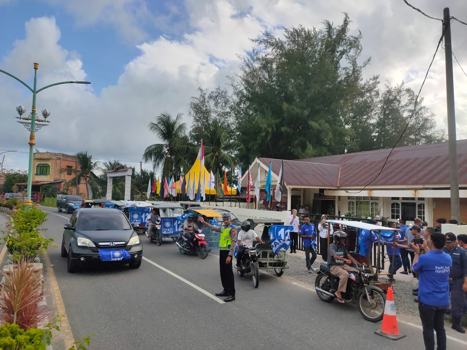 Personil Polres Disiagakan di Kantor KIP Aceh Selatan