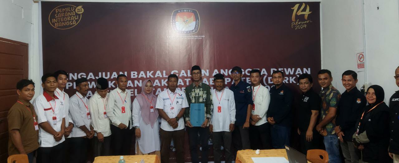 Daftarkan Bacaleg ke KIP Aceh Selatan, Ismail Ismed : Partai Perindo Siap Bersinergi Dengan Masyarakat