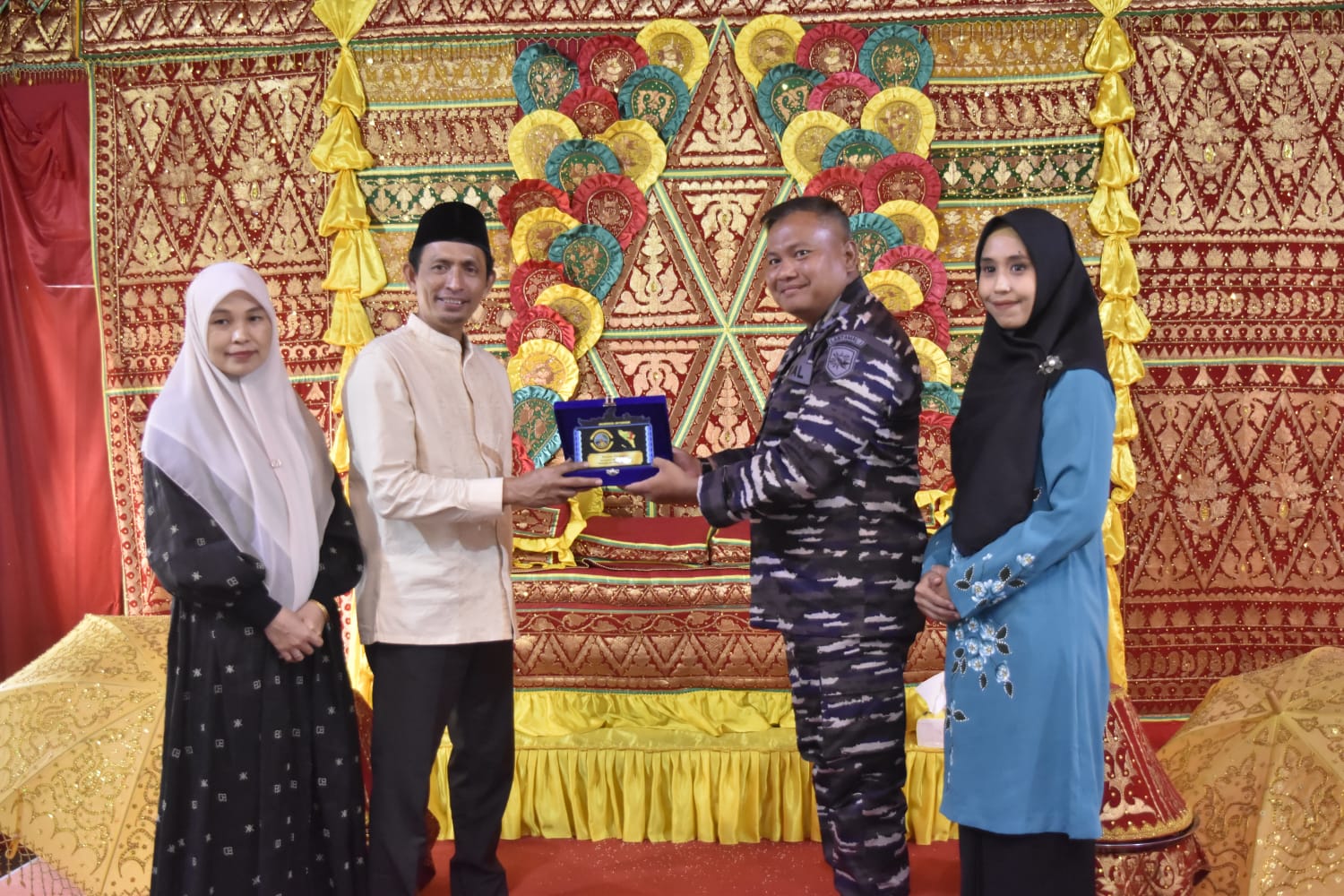 Bupati Aceh Selatan Sambut Kedatangan Danlanal Simeulue