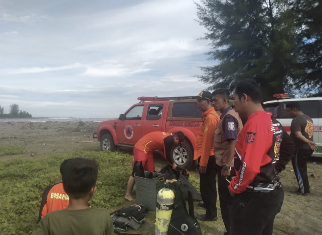 Basarnas Pos Meulaboh Lanjutkan Pencarian Korban Tenggelam di Krueng Meureubo