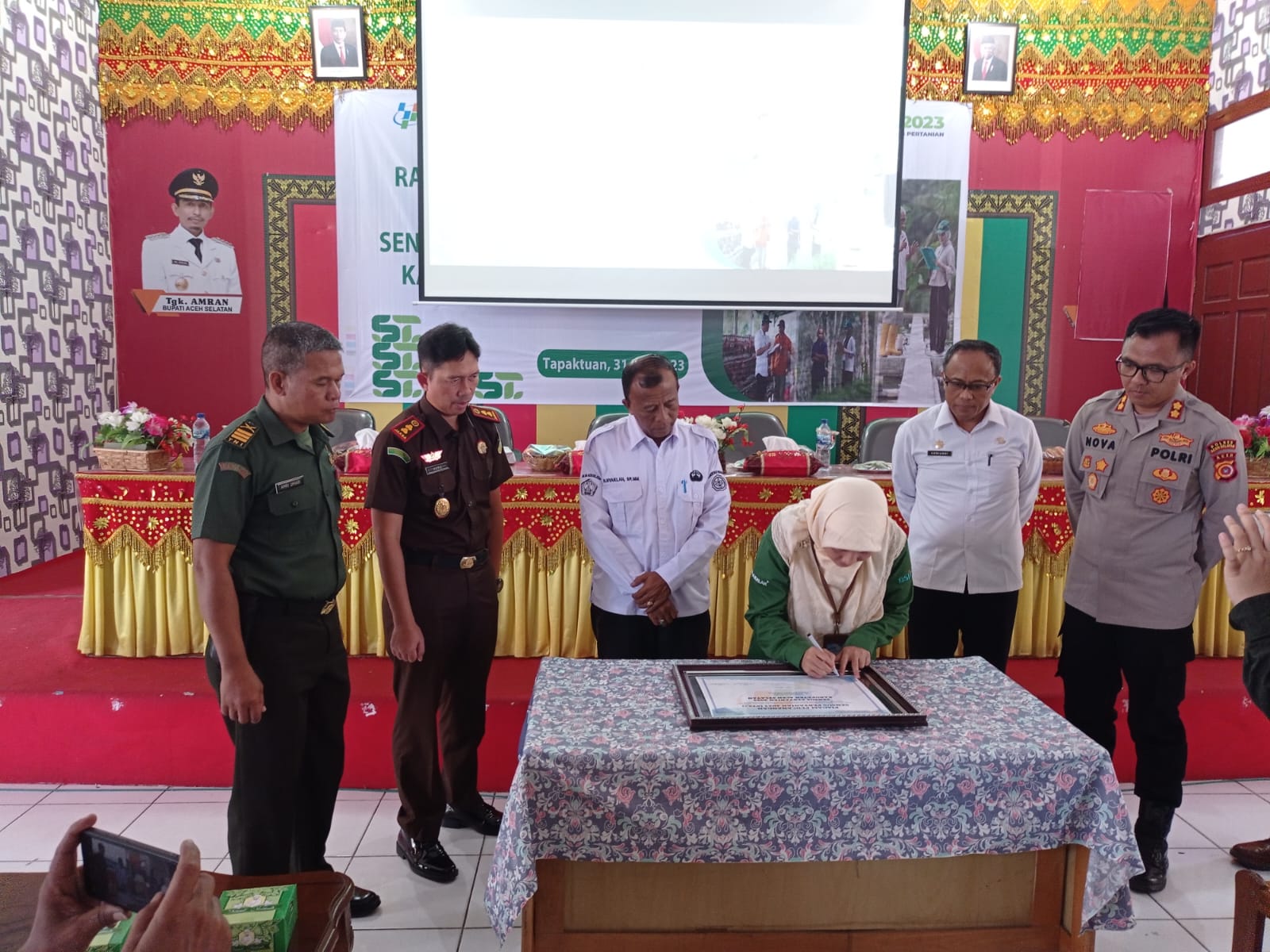 Staf Ahli Perekonomian dan Pembangunan mewakili Bupati Buka Rakorda Sensus Pertanian Tahun 2023