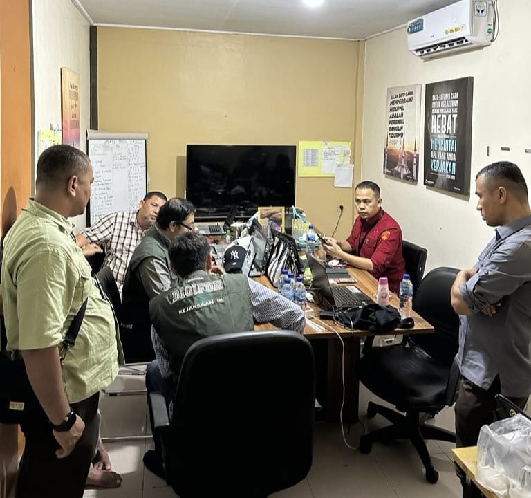 Penyidik Kejari Aceh Selatan Lakukan Penggeledahan dan Penyidikan Di PT. KDI