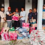 Pemkab Aceh Selatan Salurkan Bantuan Kebakaran Dayah