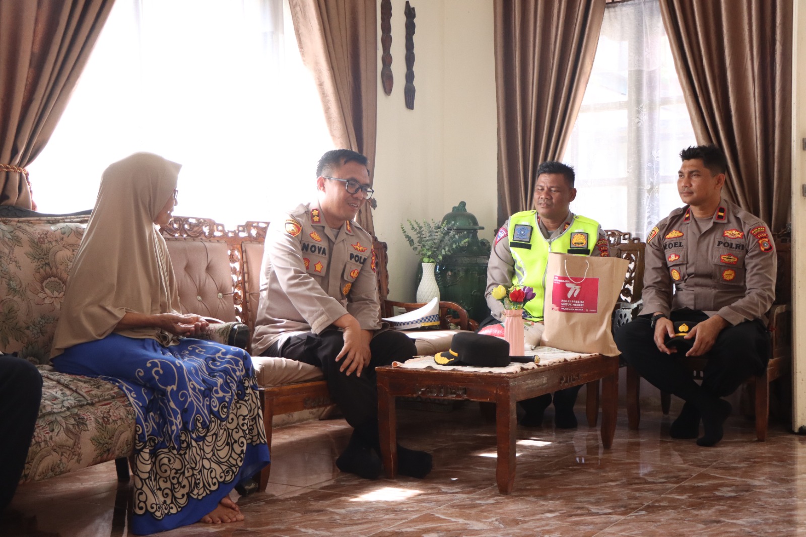 Jelang Hari Bhayangkara Ke 77, Polres Aceh Selatan Anjangsana ke Warakawuri Polri