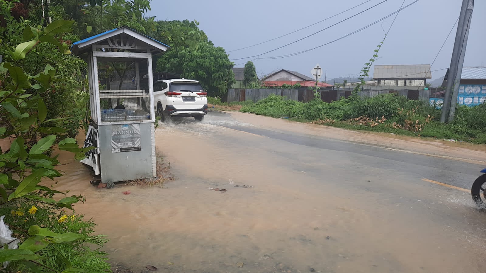 Warga Batu Merah Lhok Bingkuang Timur Mintak Dibangun Box Vulvert