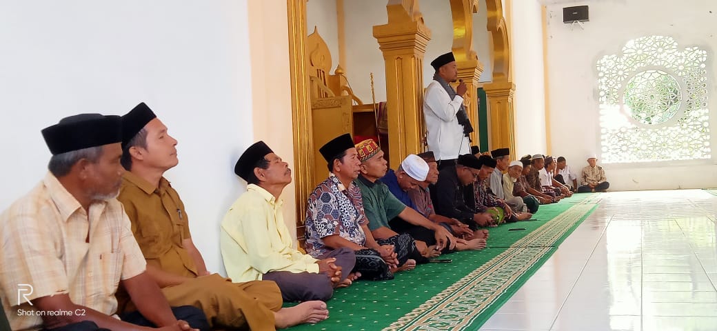 Masyarakat Kampung Paya Santuni Yatim Piatu Dalam Rangka Memperingati Tahun Baru Islam