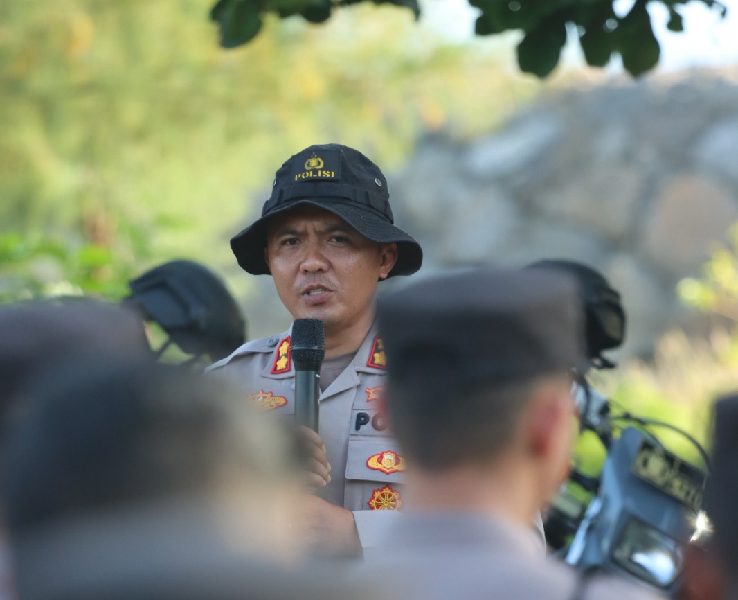 Menjelang Pemilu Serentak 2024, Kapolres Aceh Selatan Cek kesiapan Personil Ton Dalmas