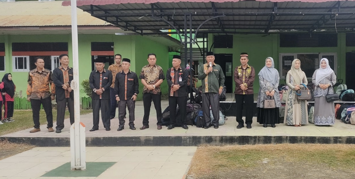 Tinjau MPLS di MTSN 1 Aceh Tenggara, Pj Bupati Ingatkan Pentingnya Peduli Lingkungan