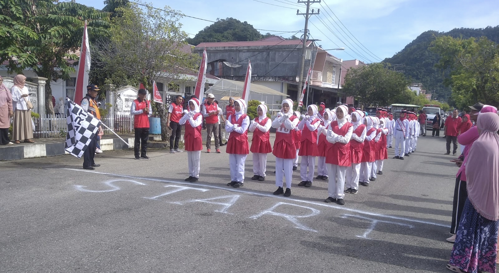 Tumbuhkan Cinta Tanah Air, Pemkab Aceh Selatan Gelar Lomba Gerak Jalan Bagi Siswa SD dan SMP